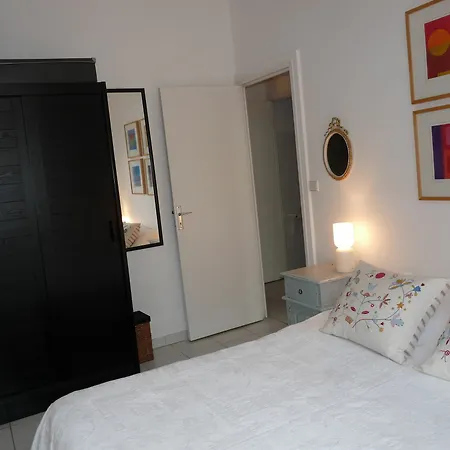 Two Bed In The Heart Of Old Town Easy Walking Distance From The Palais And Beaches 785 * Cannes